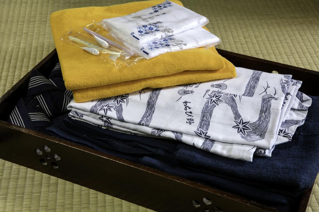 Ryokan Warabino Takayama  Екстериор снимка